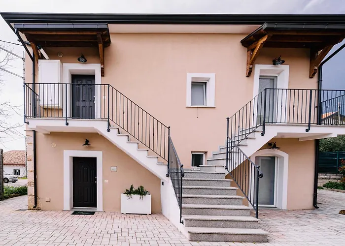Lisera Apartment *